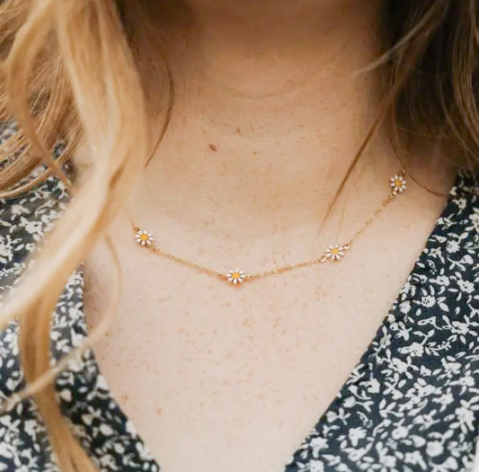 Daisy Necklace